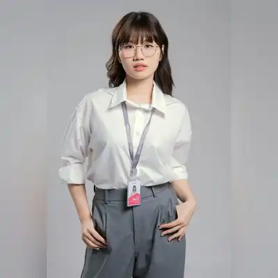 傅荷辰